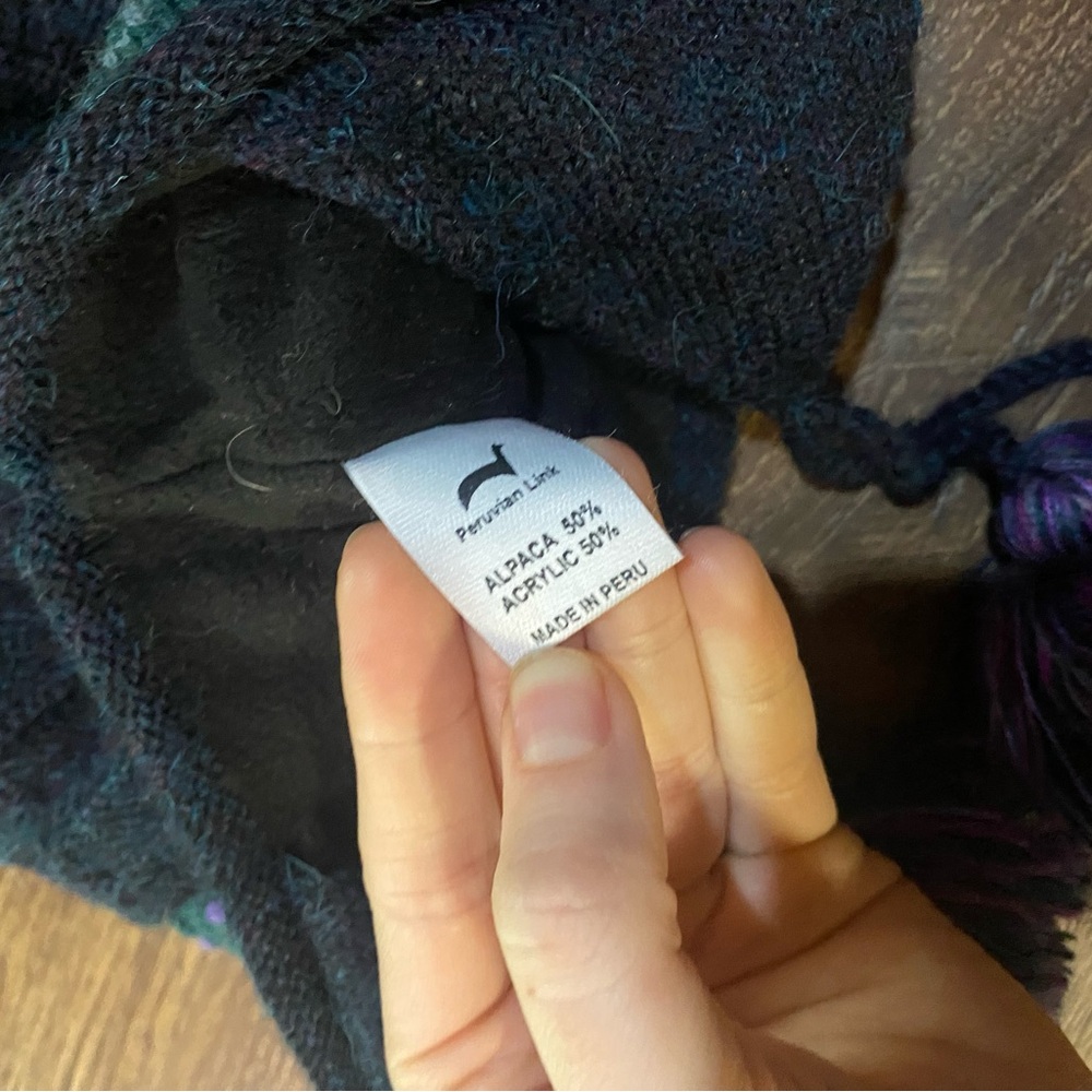 Alpaca Knit Hat with Earflaps - Picture 3 of 4